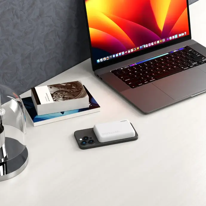 Porodo 10,000mAh Magsafe Power Bank (15W Wireless Charging, Strong Magnetic Hold, Type-C Input/Output) - Image 2