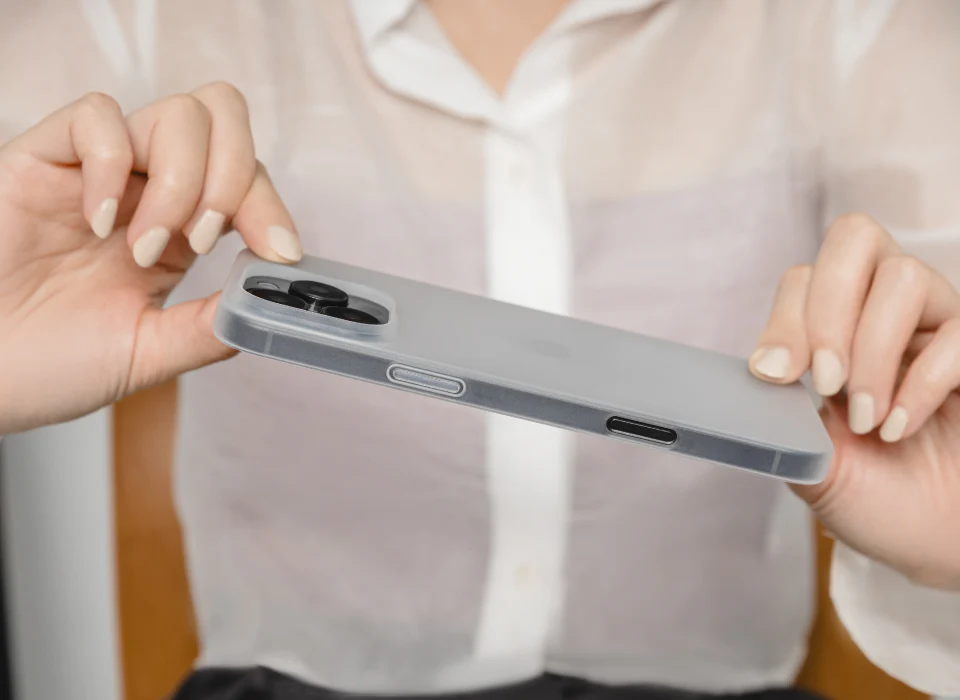 SwitchEasy 0.35 Ultra Slim MagSafe | Apple iPhone 16 Case - Image 7