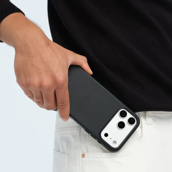 MOFT Snap Case MOVAS For Apple iPhone 17 Pro Max (Jet Black) - Image 5